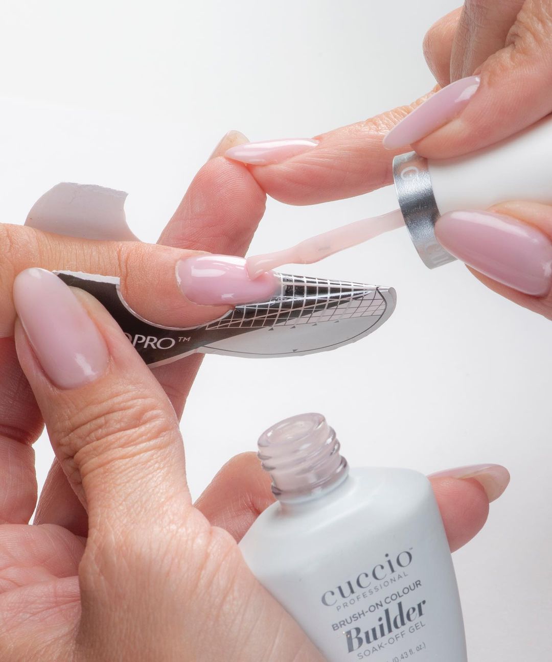 thumbnail image 2 of Cuccio Pro LED/UV Brush-On Builder Gel – Clear With Calcium, 4oz (CPGL6207) 2 of 4