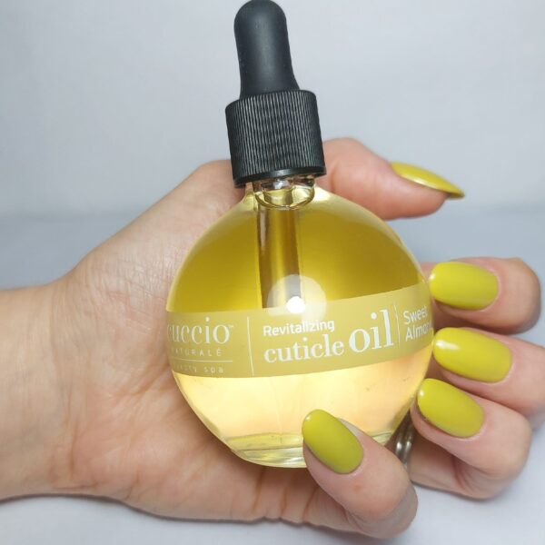 Cuccio Naturale Sweet Almond Oil Cuticle Oil (73ml) 2.5oz - Image 2
